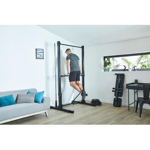 Rack de Musculação Dobrável e Compacto Fold para Agachamentos e Trações Domyos