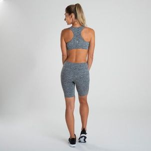 BERMUDA FEMININA SEM COSTURA DE YOGA CINZA MESCLA