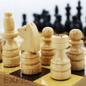 Peças para Jogo de Xadrez em Madeira Nobre Rei 8cm Cód120