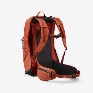 Mochila de Trilha e Trekking 500 25L Quechua Marrom