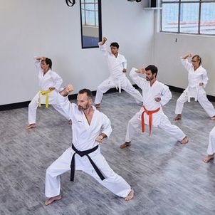 Kimono de Karatê 100 OutShock