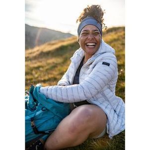 Mochila Feminina Trilha trekking MT 500 Air 45+10 litros turquesa
