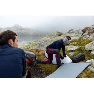 Colchão de Trekking Autoinsuflável MT100 Forclaz