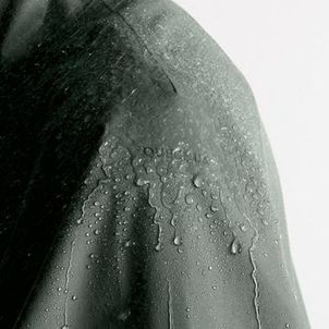 Jaqueta Feminina Trilha 100 Impermeável Quechua Caqui