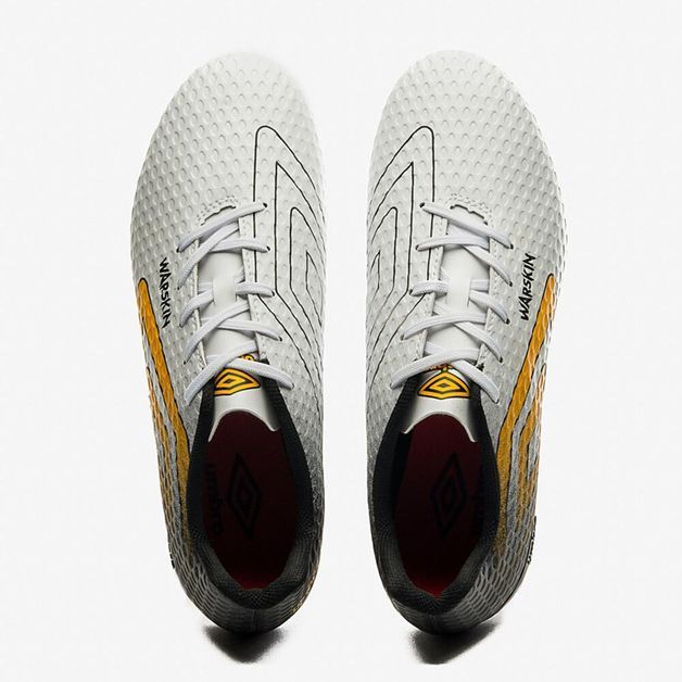 -chut-campo-bco-umbro-war-uk-11---eu-46-44-BR